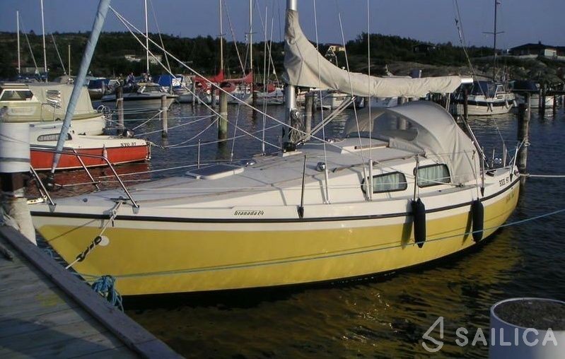 Granada 24 - Yacht Charter Sailica