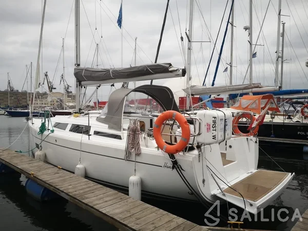 Hanse 348 - Yacht Charter Sailica