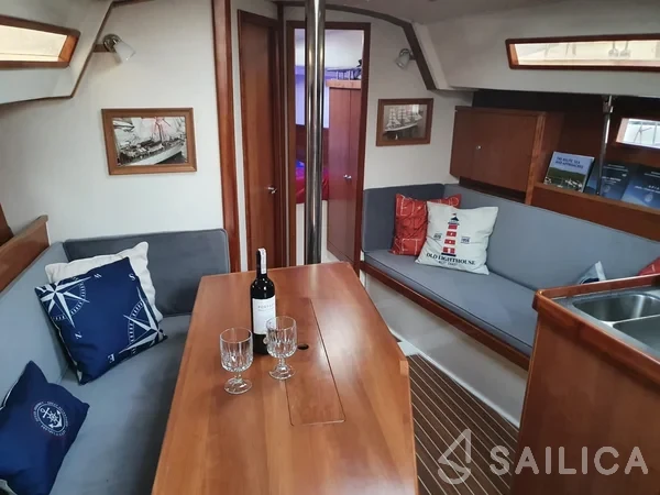 Hanse 350 - Yacht Charter Sailica