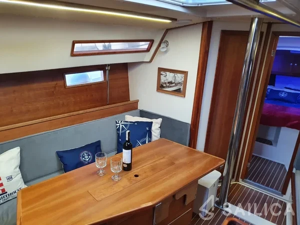 Hanse 350 - Yacht Charter Sailica