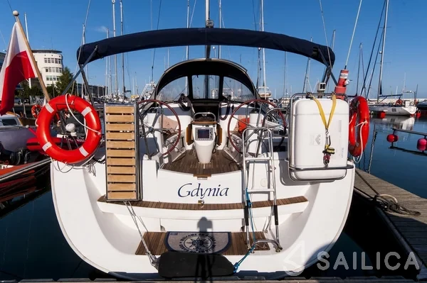 Sun Odyssey 39i - Yacht Charter Sailica