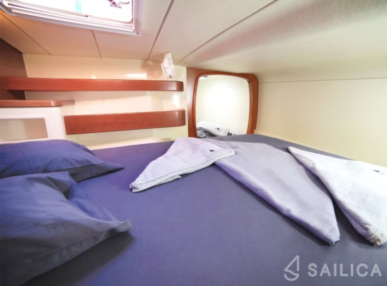 Leopard 43 - Yacht Charter Sailica