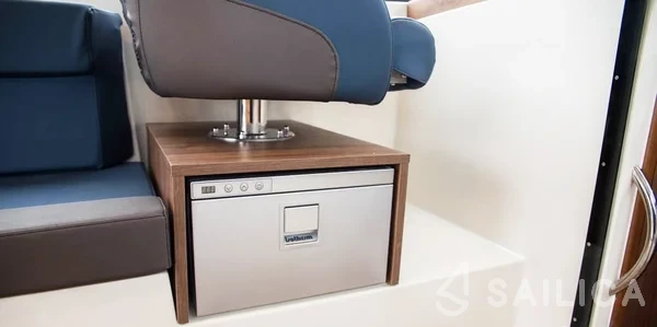 Nautika 1300  - Yacht Charter Sailica