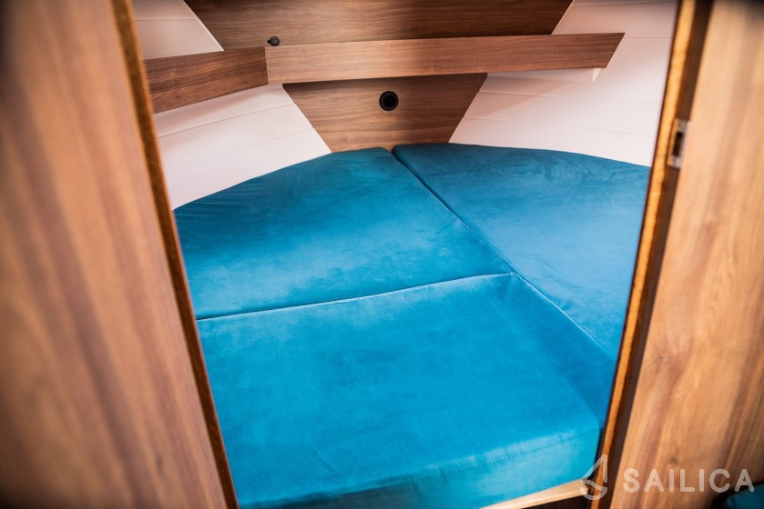 Nautika 830 - Yacht Charter Sailica