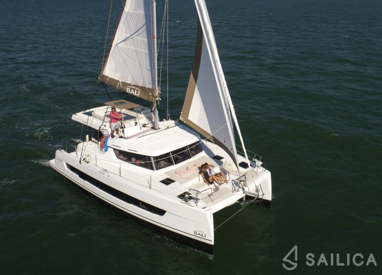 Bali Catspace - Yacht Charter Sailica