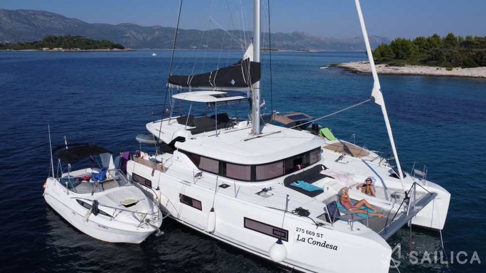 Lagoon 46 - 4 + 2 cab. - Yacht Charter Sailica