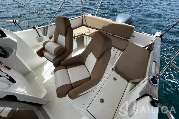 Cap Camarat 755WA - Yacht Charter Sailica