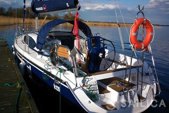 Northman Maxus 33 - Yacht Charter Sailica