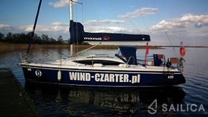 Northman Maxus 33 - Yacht Charter Sailica