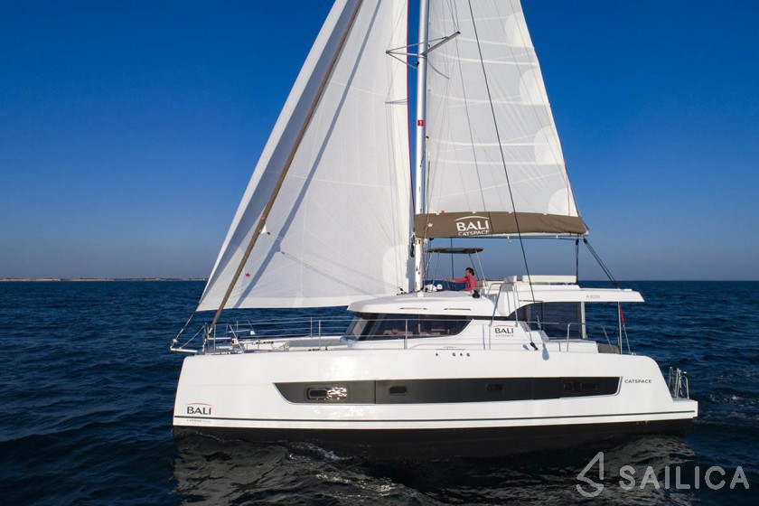 Bali Catspace - Yacht Charter Sailica