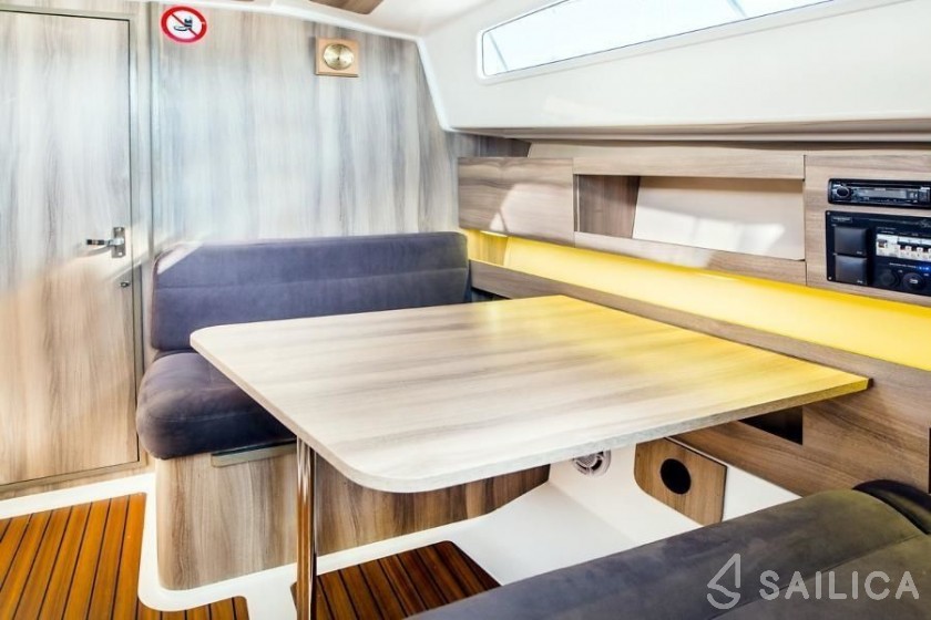 Nexus Revo 870 Prestige - Yacht Charter Sailica