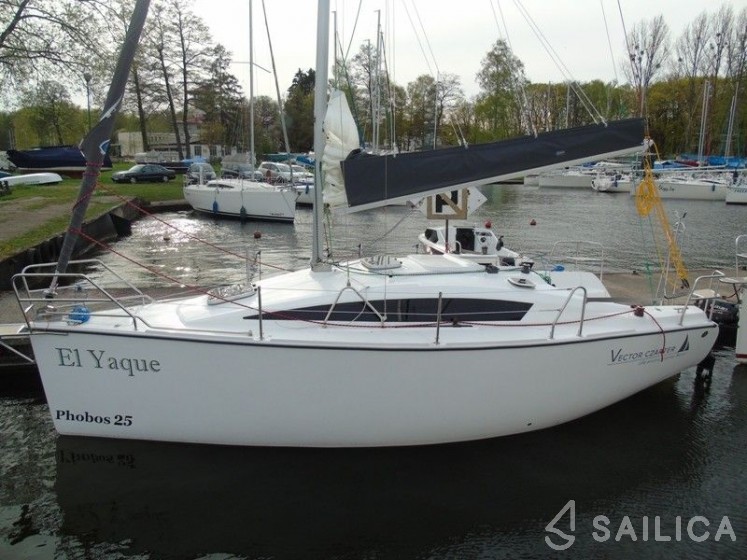 Phobos 25 - Yacht Charter Sailica