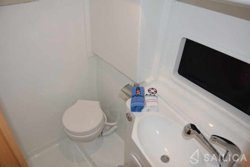 Platinum 35 - Yacht Charter Sailica