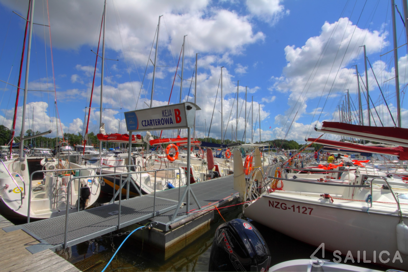 Platinum 35 - Yacht Charter Sailica