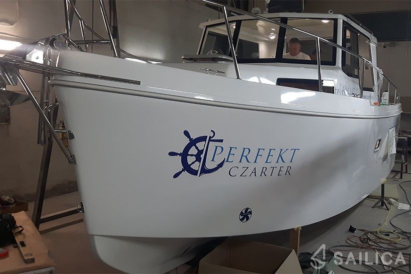 Quest 825 - Yacht Charter Sailica