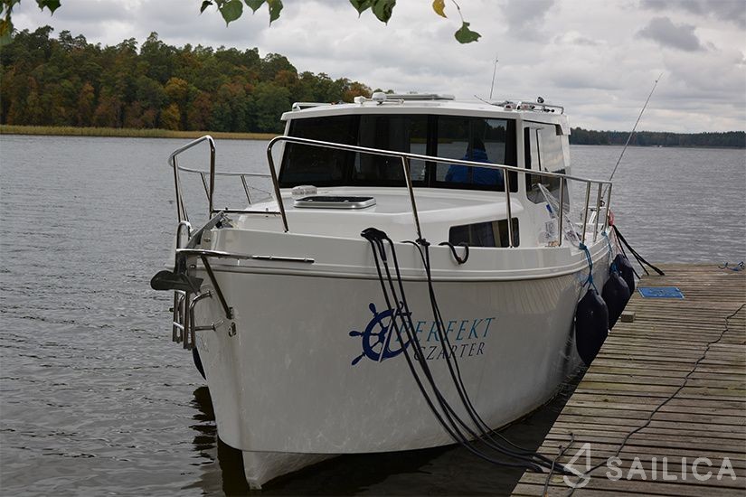 Quest 825 - Yacht Charter Sailica