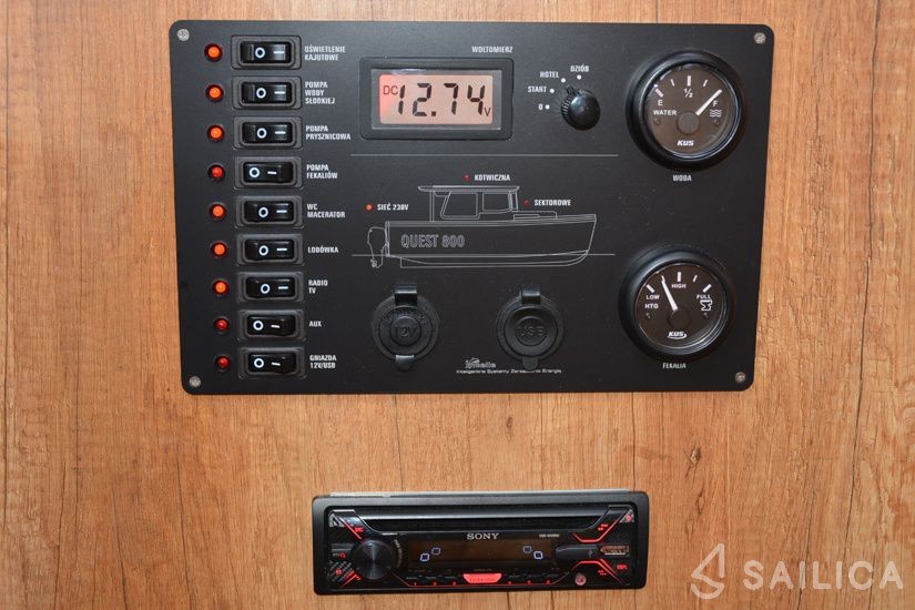 Quest 825 - Yacht Charter Sailica