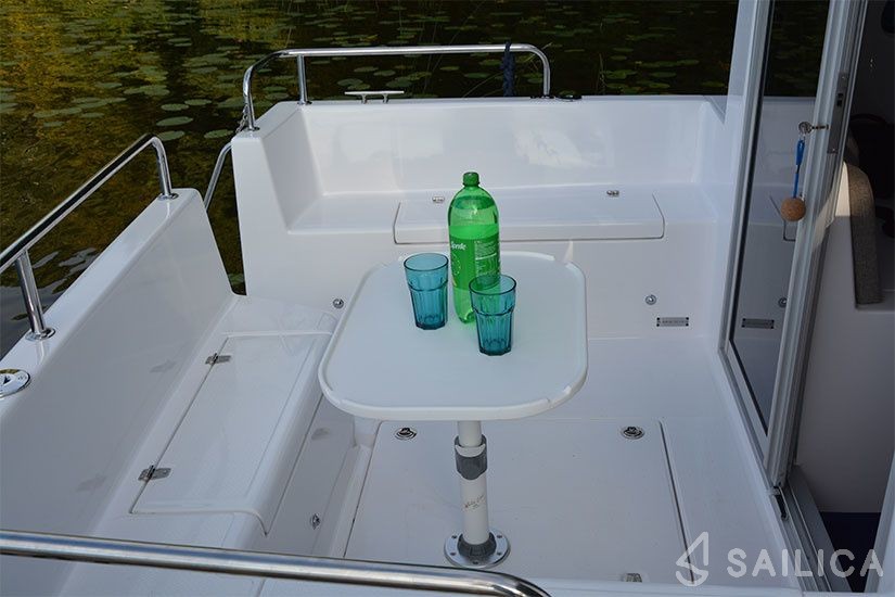 Quest 825 - Yacht Charter Sailica