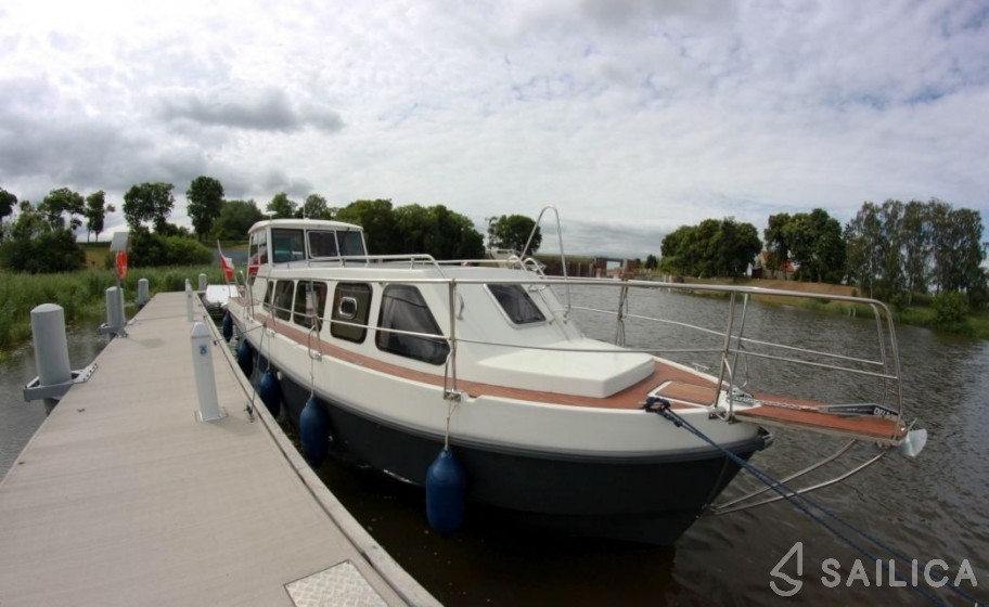 River Cruiser 39 - Yacht Charter Sailica