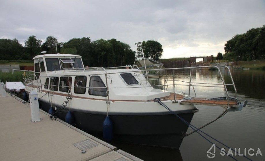 River Cruiser 39 - Yacht Charter Sailica