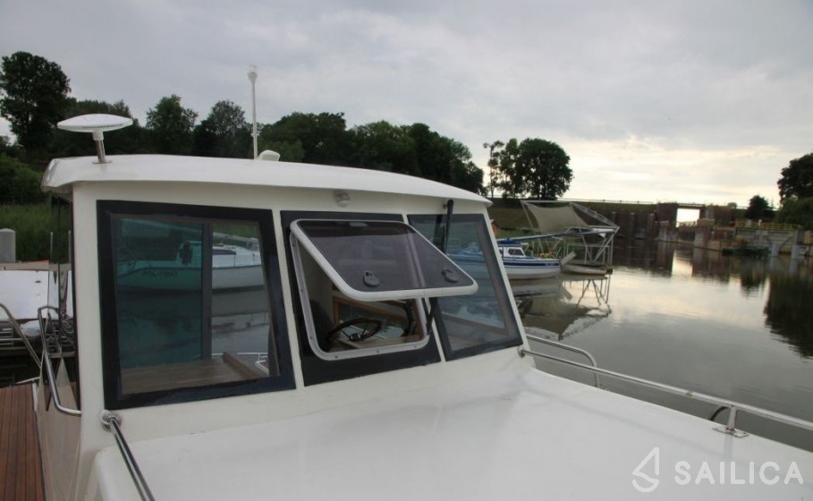 River Cruiser 39 - Yacht Charter Sailica