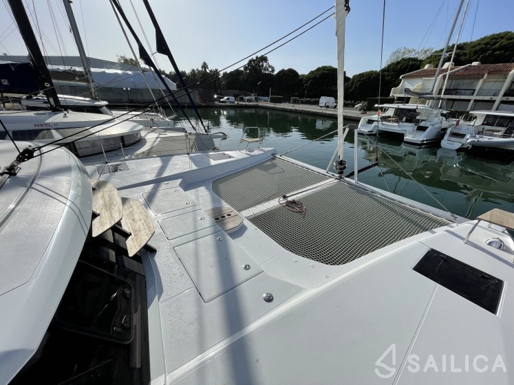 Nautitech 44 - Yacht Charter Sailica