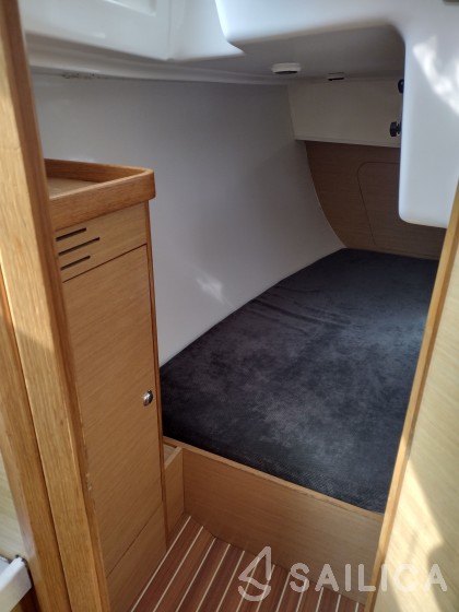 Shine 30 - Yacht Charter Sailica