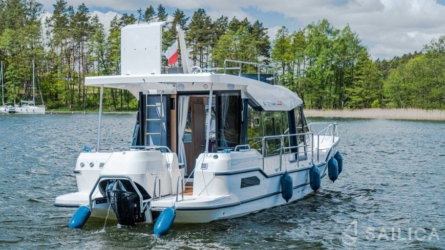 Sun Camper 35 Flybridge - Yacht Charter Sailica