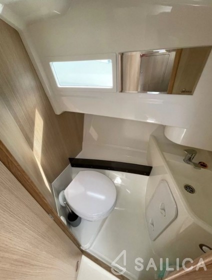 Sun Camper 35 Flybridge - Yacht Charter Sailica