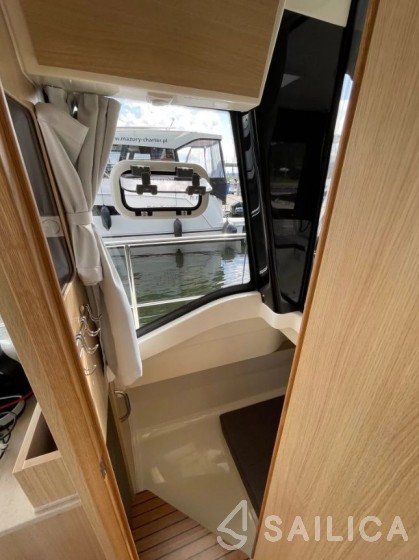 Sun Camper 35 Flybridge - Yacht Charter Sailica
