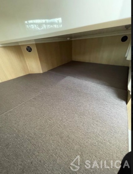 Sun Camper 35 Flybridge - Yacht Charter Sailica