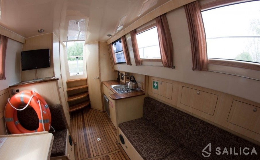 Vistula 30 - Yacht Charter Sailica