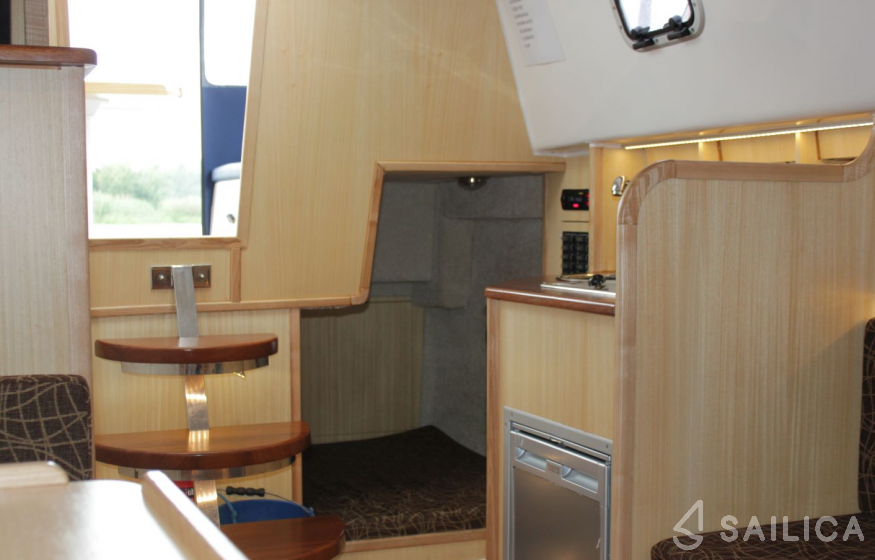 Weekend 820 - Yacht Charter Sailica