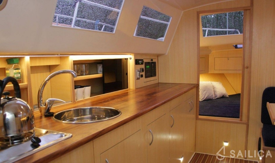 Weekend 820 - Yacht Charter Sailica