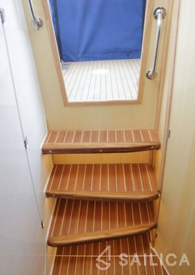 Weekend 820 - Yacht Charter Sailica