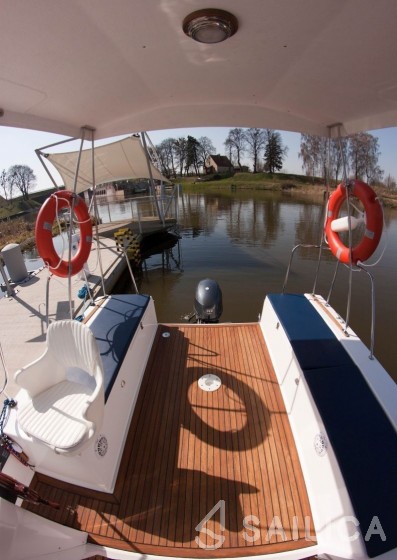 Weekend 820 - Yacht Charter Sailica
