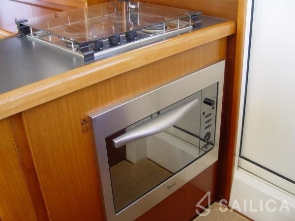 Swift Trawler 42 - Yacht Charter Sailica