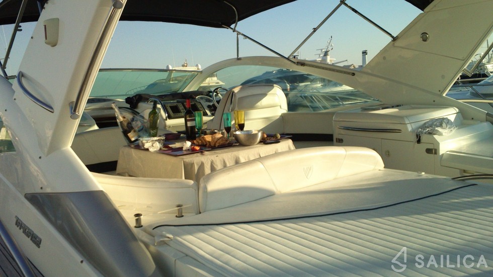 Fairline Squadron 52 - Yacht Charter Sailica