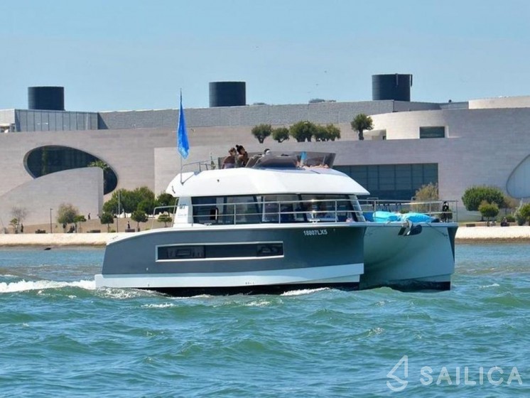 MY 37 - Yacht Charter Sailica