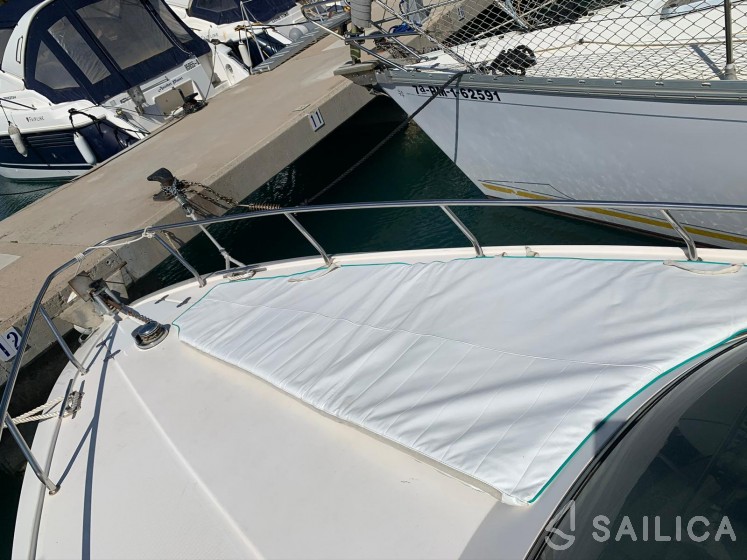 Rio 850 Day Cruiser - Yacht Charter Sailica