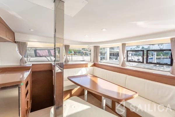 Lagoon 42 - Yacht Charter Sailica