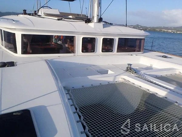 Lagoon 450 - Yacht Charter Sailica
