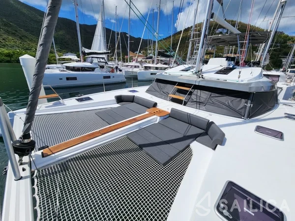 Nautitech 46 Fly - Yacht Charter Sailica