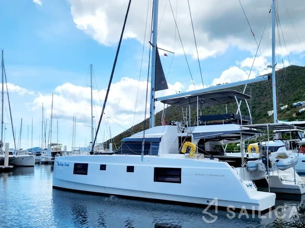 Nautitech 46 Fly - Yacht Charter Sailica