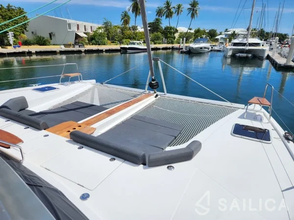 Nautitech 46 Fly - Yacht Charter Sailica