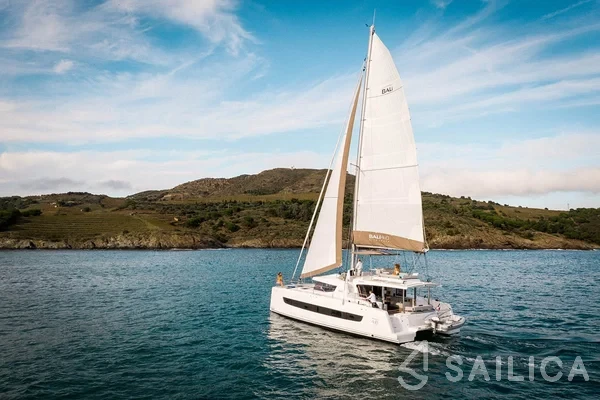Bali 4.6 - Yacht Charter Sailica