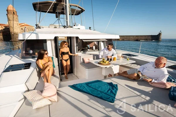 Bali 4.6 - Yacht Charter Sailica