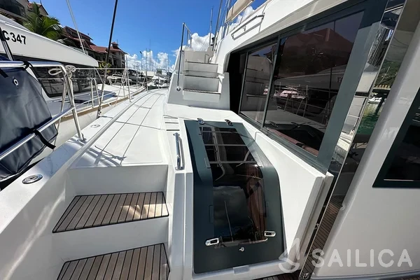 Bali 4.8  - Yacht Charter Sailica