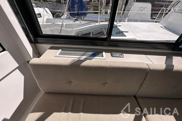 Bali 4.8  - Yacht Charter Sailica
