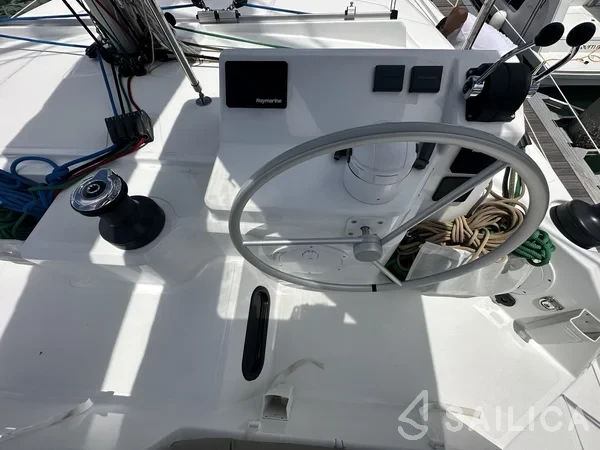 Bali Catspace - Yacht Charter Sailica